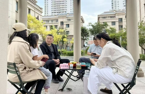 牛360配资 日照有个“书记茶摊”，他们都在这唠了些啥？